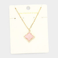 Pendant necklaces