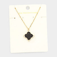 Pendant necklaces
