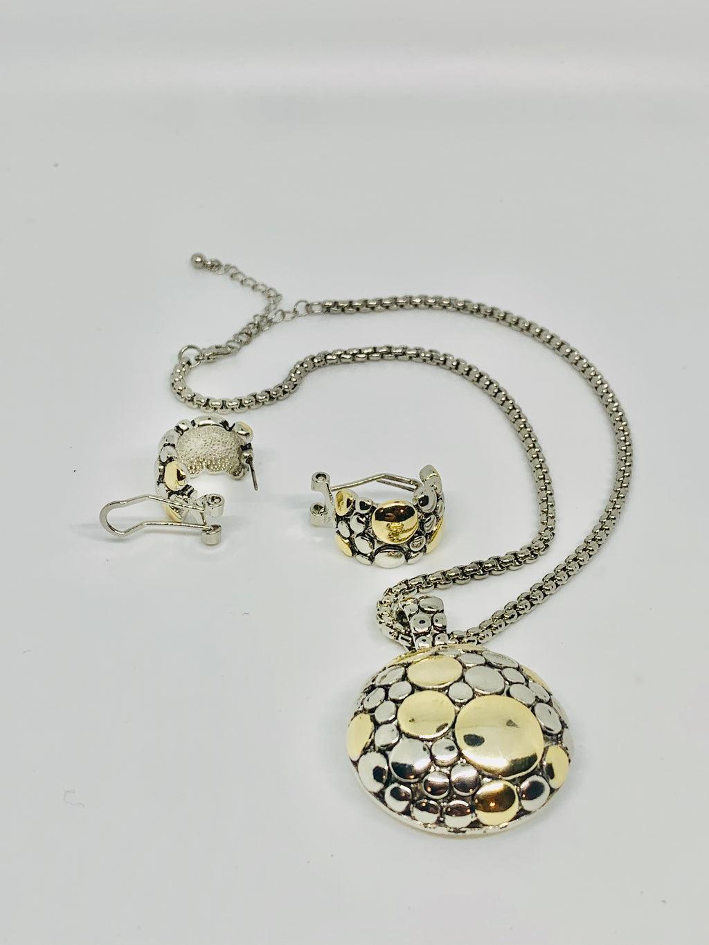 Designer style necklace sets