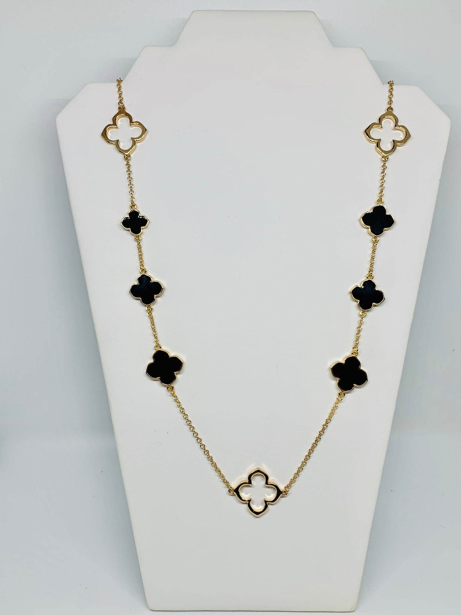 Clover style necklaces