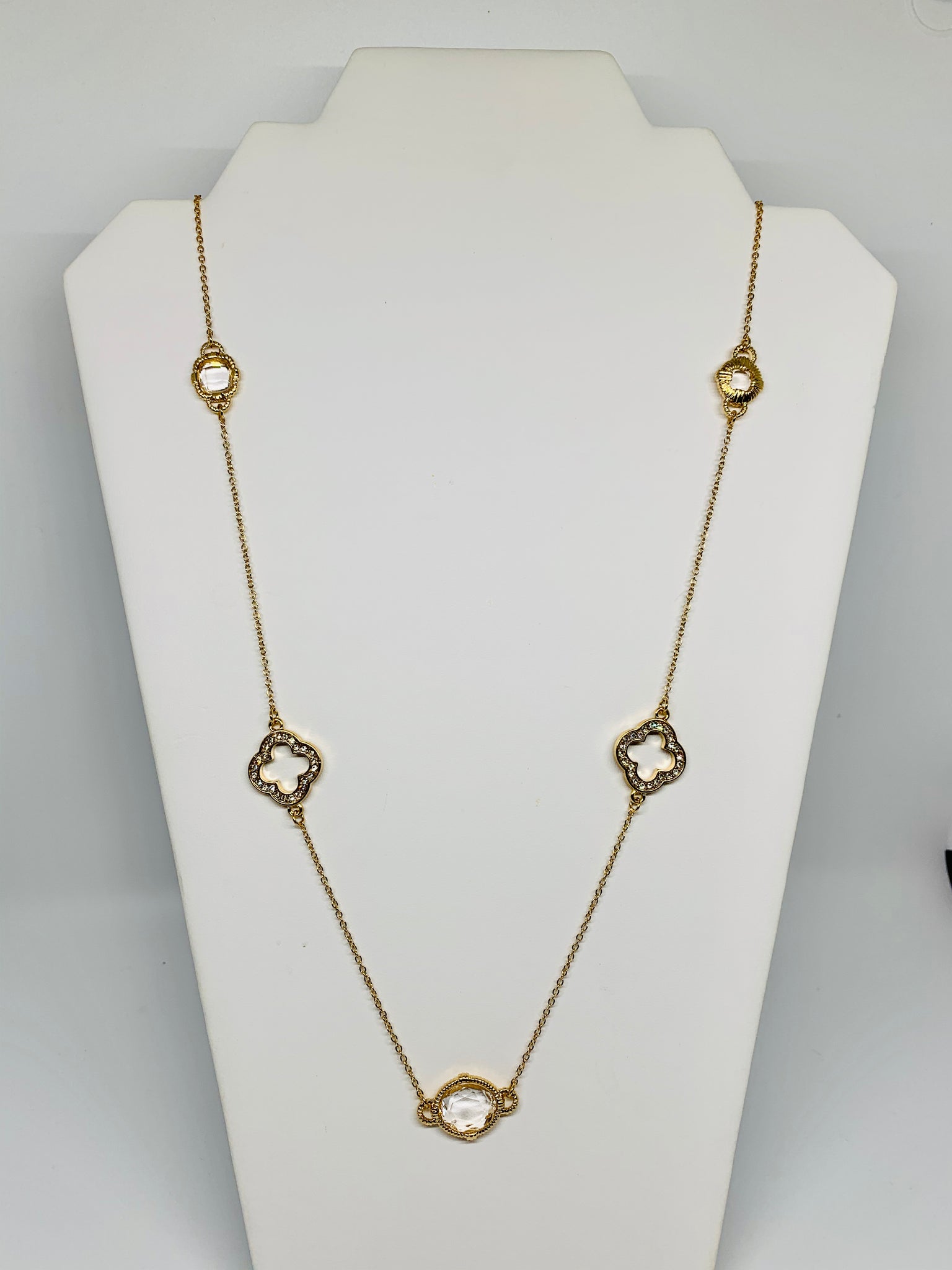 Clover style necklaces